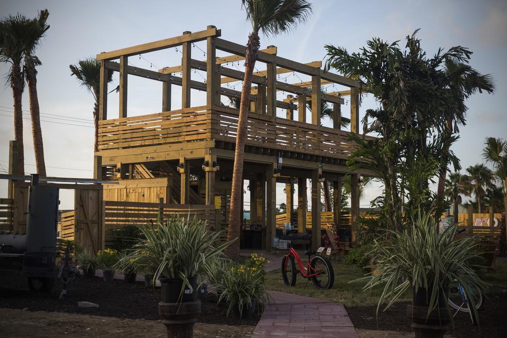 Camp Coyoacan พอร์ท อารานซัส ภายนอก รูปภาพ