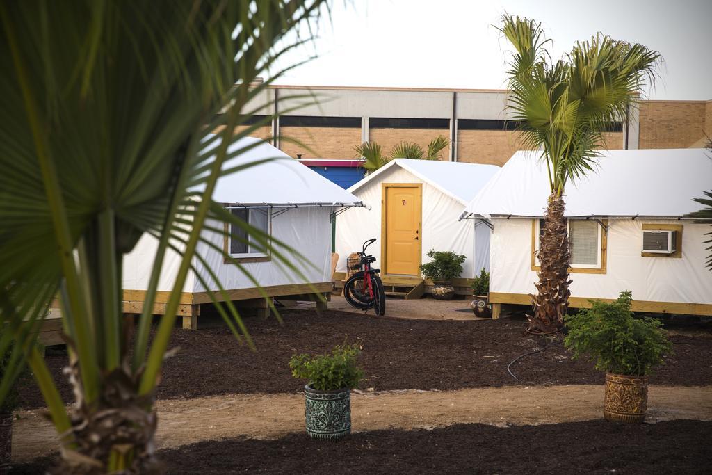 Camp Coyoacan พอร์ท อารานซัส ภายนอก รูปภาพ